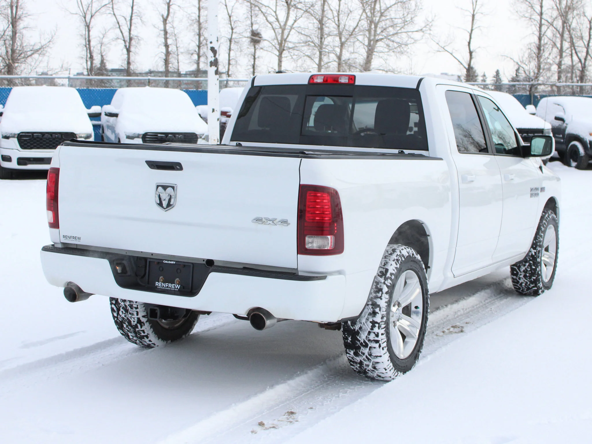 Used 2017 White RAM Sport * Mechanic Special | HEMI V8 | Heated Seats | Backup Camera | Tonneau Cover image 12