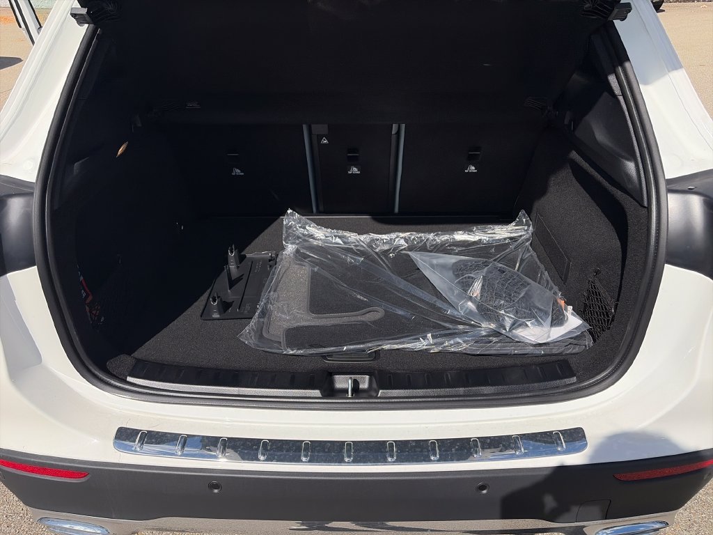 New 2026 Polar White Mercedes-Benz GLA 250 image 22