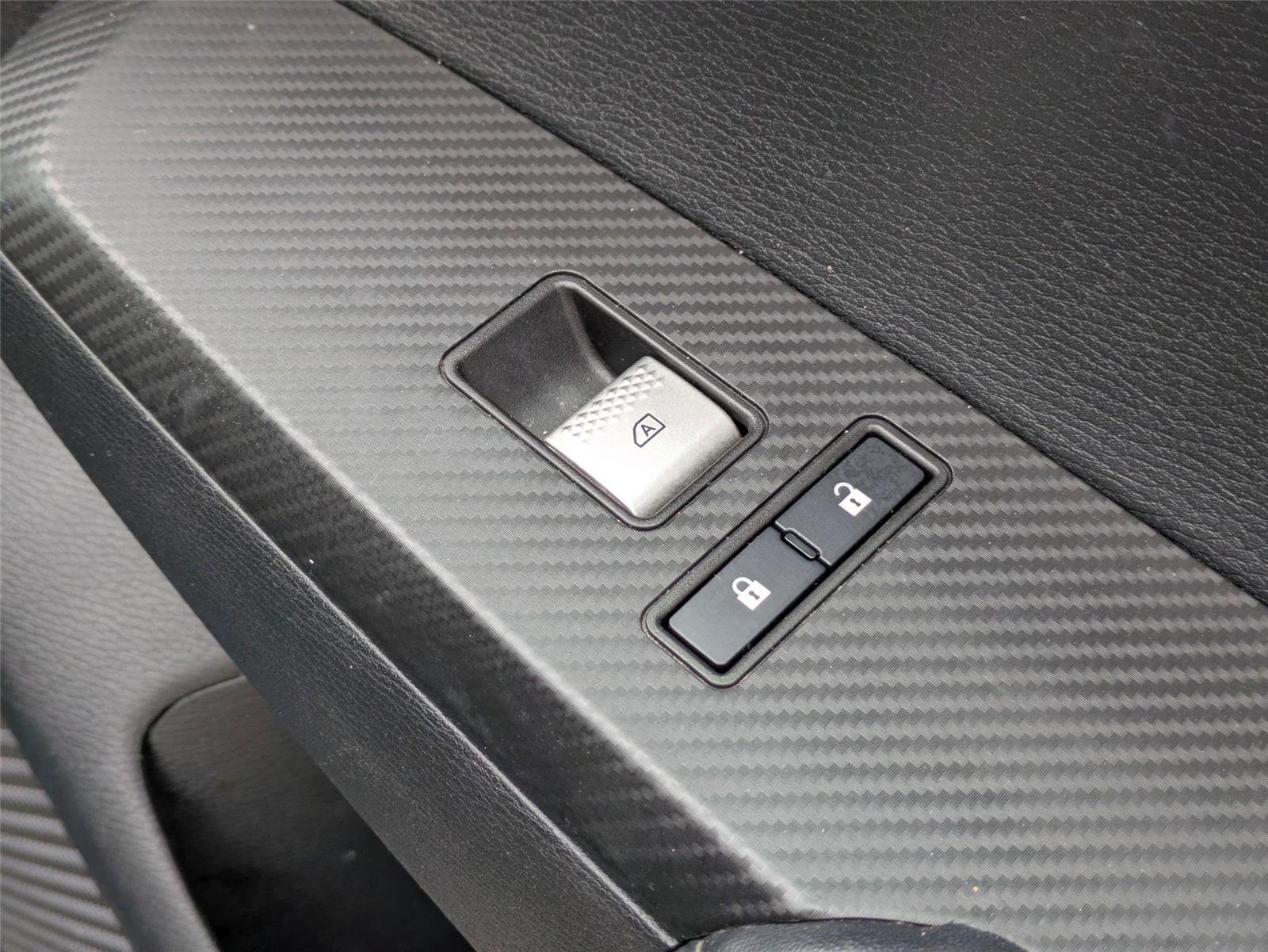 Used 2023 Cosmic Blue Metallic Mitsubishi SE image 32