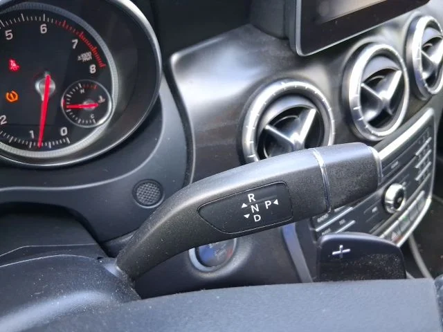 Used 2018  Mercedes-Benz CLA 250 image 12