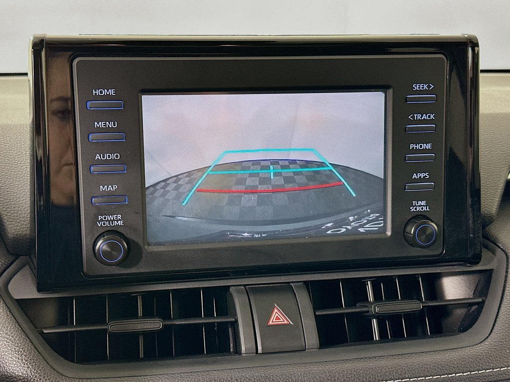 Used 2019  Toyota XLE image 13
