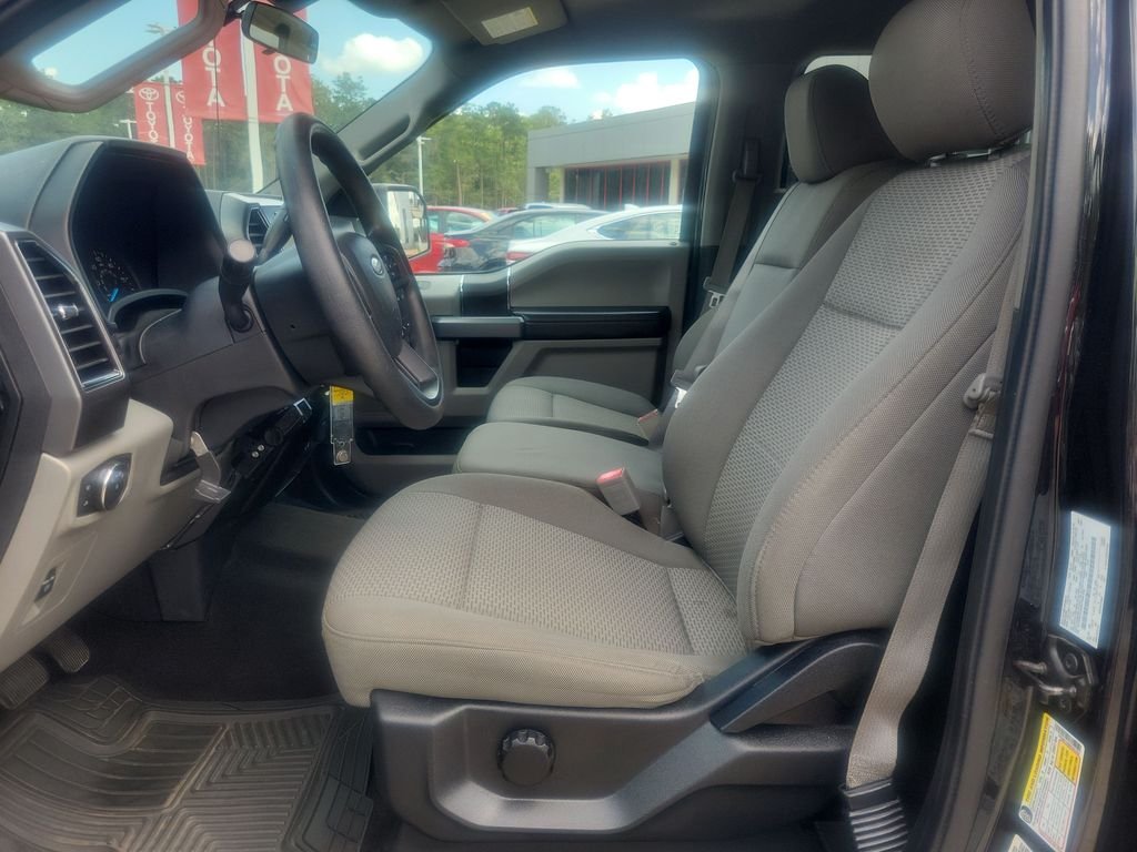 Used 2019 Black Ford XLT image 16