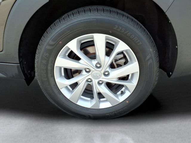 2020 Hyundai Tucson SE - Photo 11