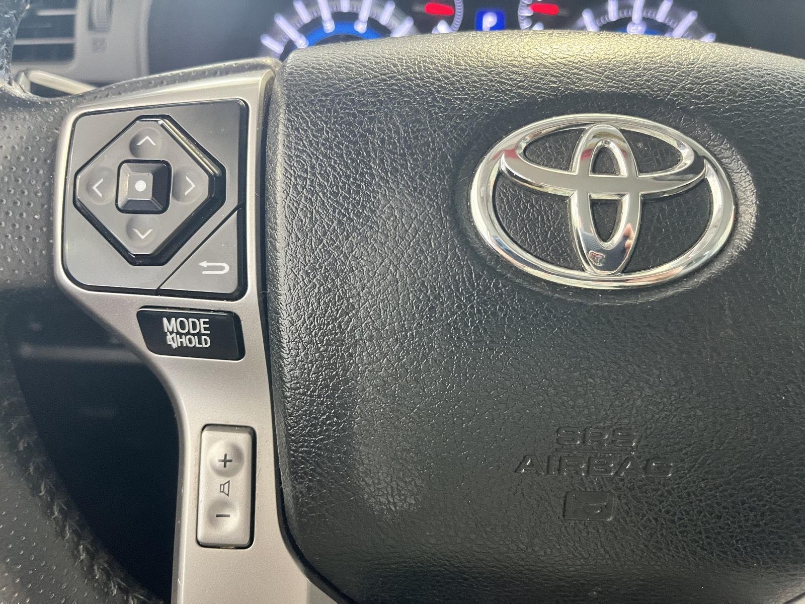 Used 2019 Super White Toyota SR5 image 48