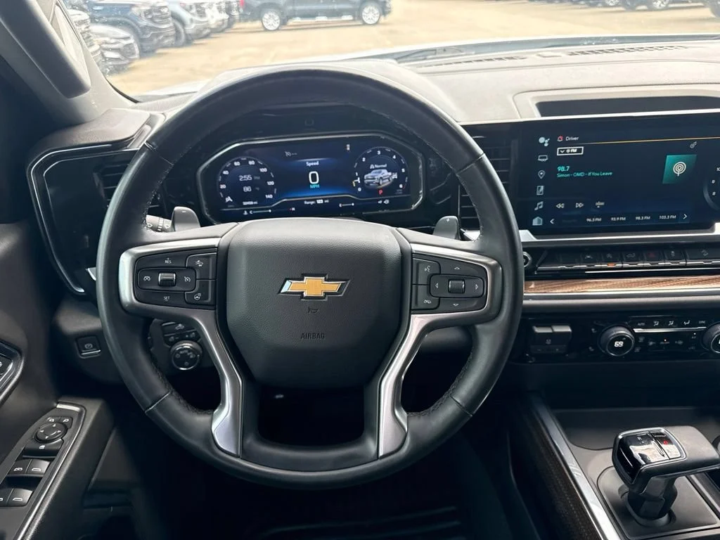 Used 2024 Summit White Chevrolet LT image 15