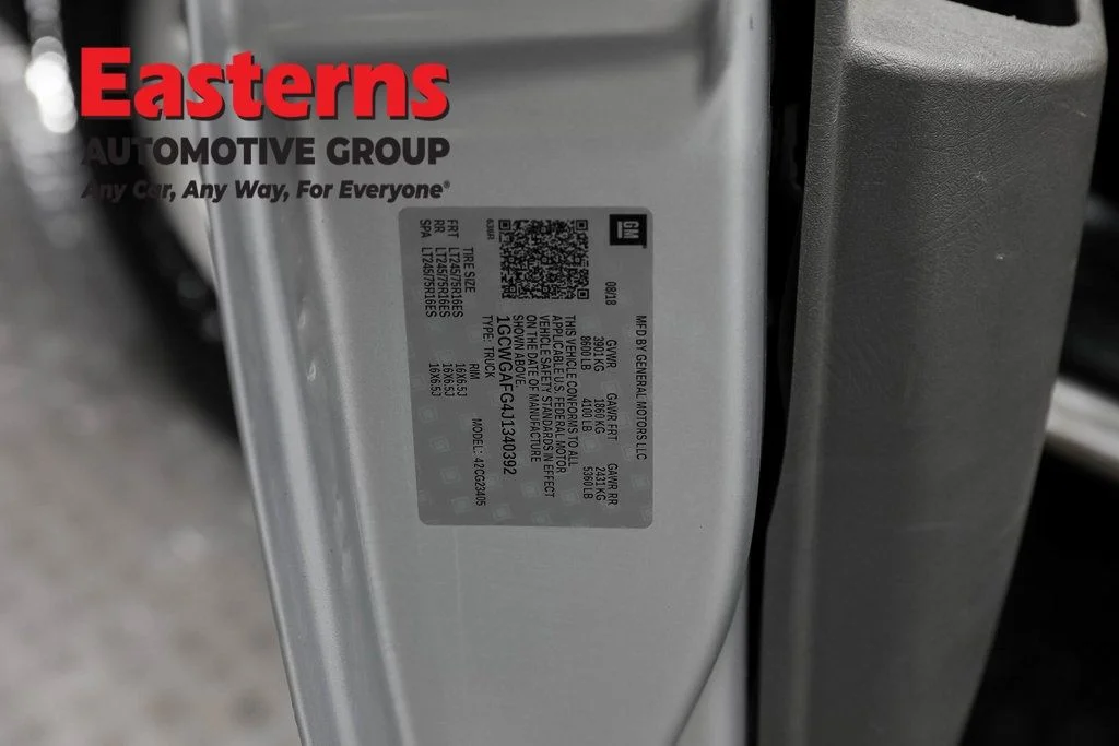 Used 2018 Silver Chevrolet Work Van image 31