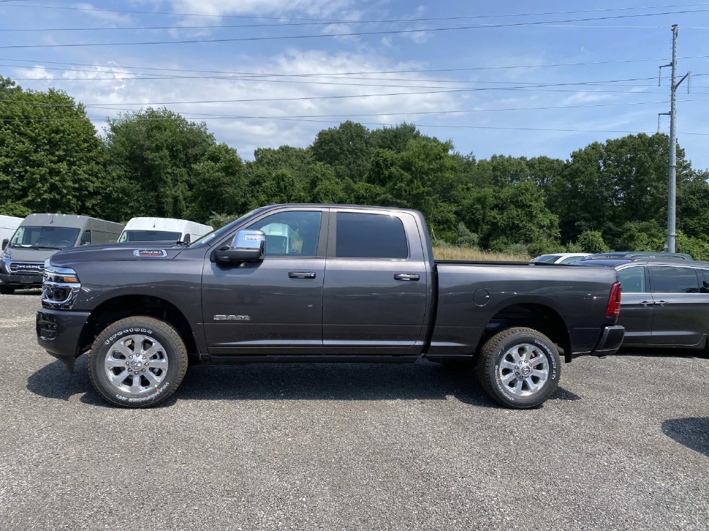 New 2026 Granite Crystal Metallic Clear-Coat Exterior Paint RAM Laramie image 2