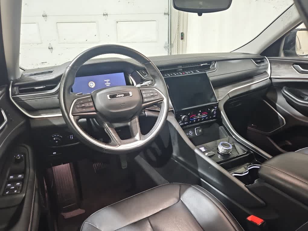 Used 2021 Metallic Jeep Limited image 15