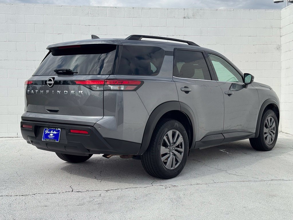 Used 2025 Gray Nissan SV image 13