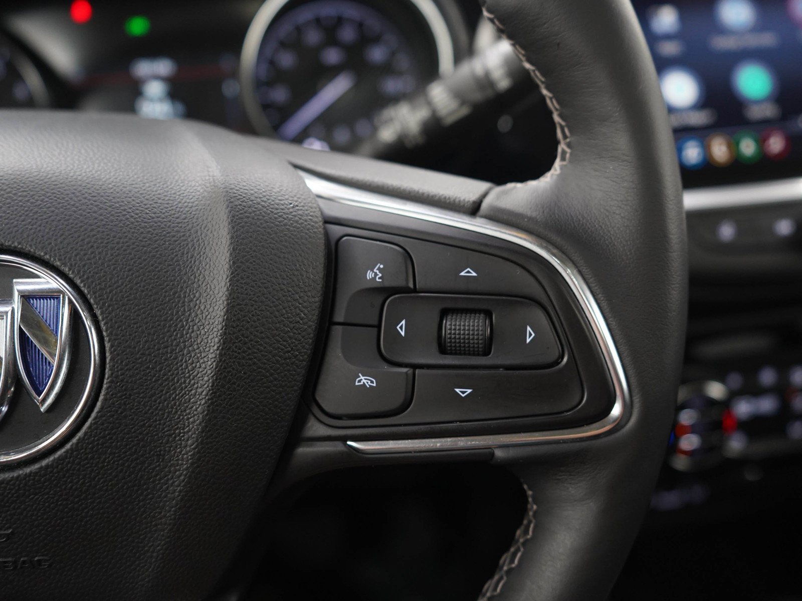 Used 2020 Satin Steel Metallic Buick AWD 4dr Essence image 26