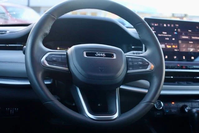 Used 2025 Red Jeep Limited image 30