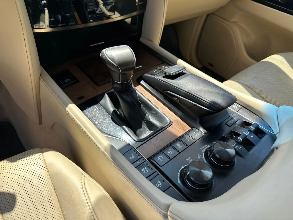 Used 2020 White Lexus 570 image 27
