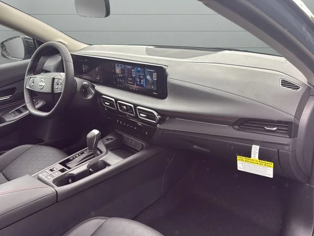 New 2026 Atlantic Gray Metallic / Super Black Two-tone Nissan SR image 11