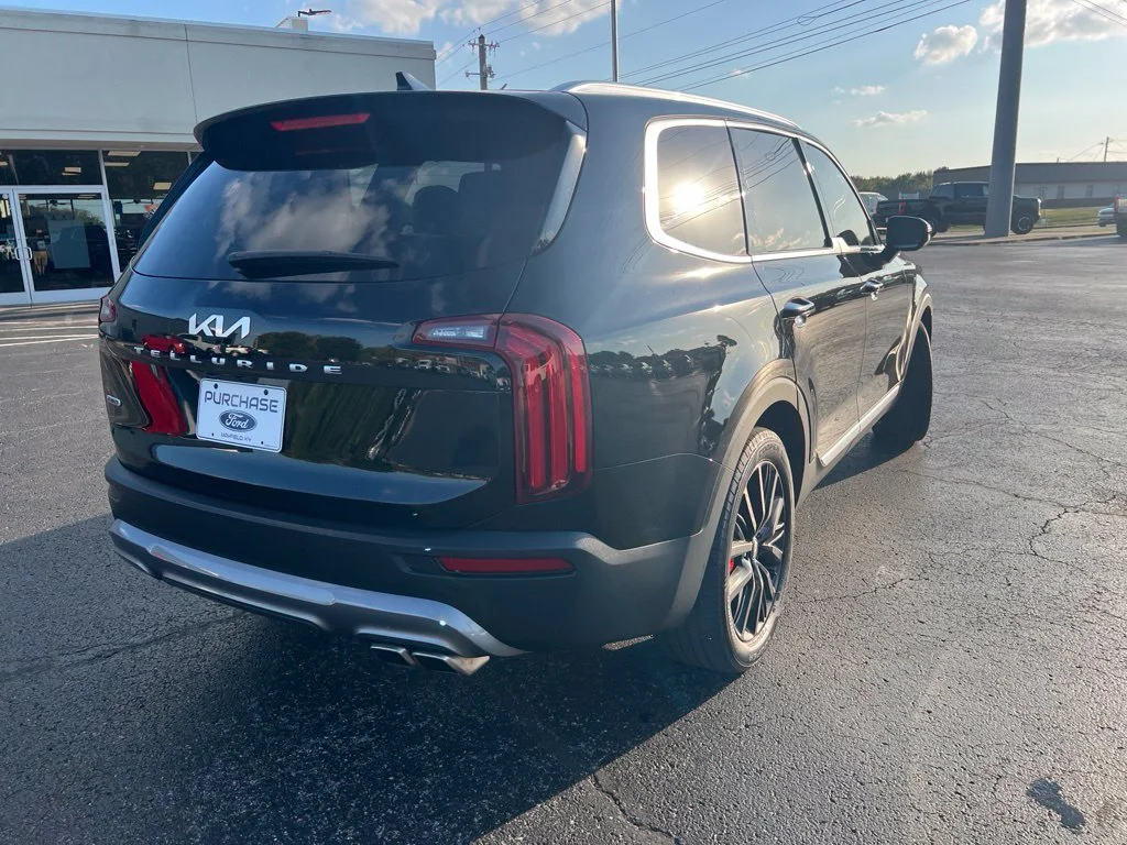 Used 2022 Ebony Black Kia SX image 4