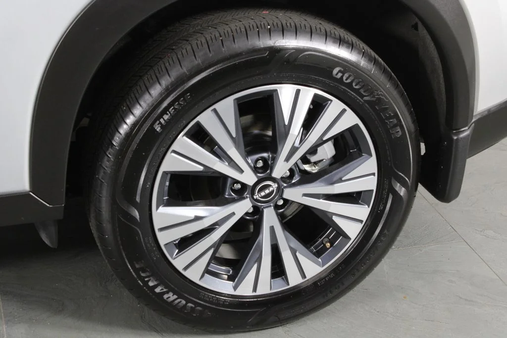Certified Used 2023 Silver Nissan SV image 13