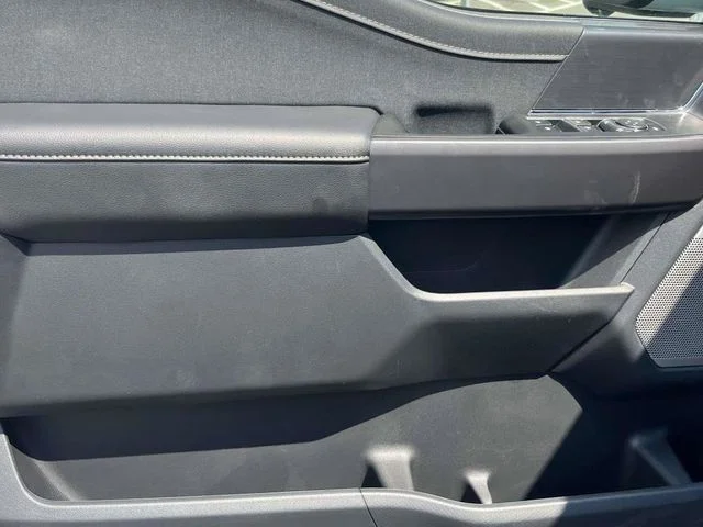 New 2026 Gray Ford Lariat image 7