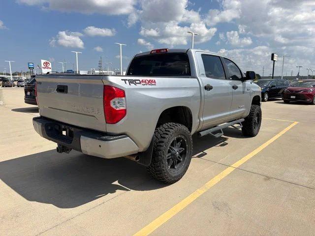 Used 2017 Silver Toyota SR5 image 6