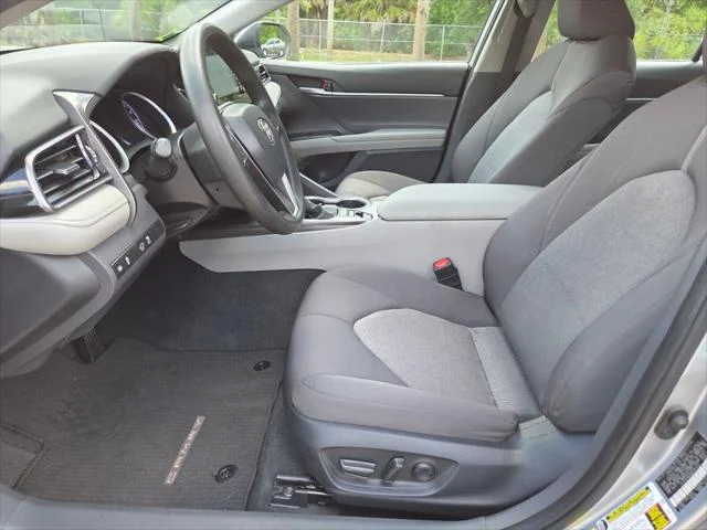 Certified Used 2022 CELESTIAL SILVER METALLIC Toyota  image 24