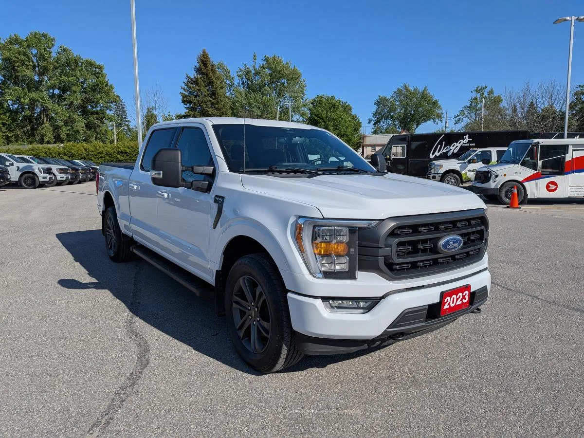 Used 2023 White Ford XLT image 3