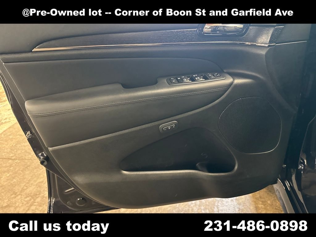 Used 2019 Red Jeep High Altitude image 15