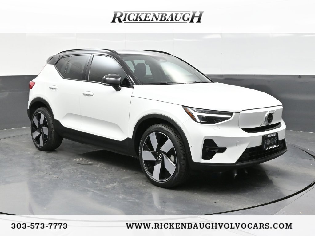 2023 Volvo XC40