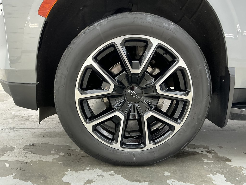 Used 2023 Sterling Gray Metallic Chevrolet RST image 17
