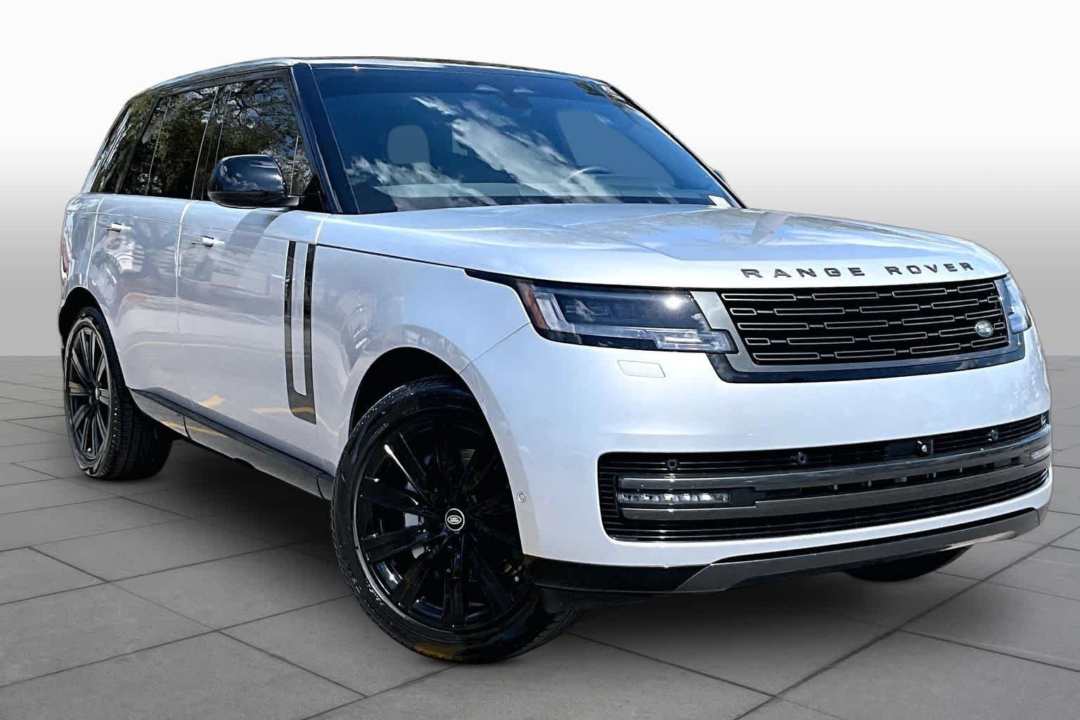 Used 2025 Hakuba Silver Metallic Land Rover SE image 5