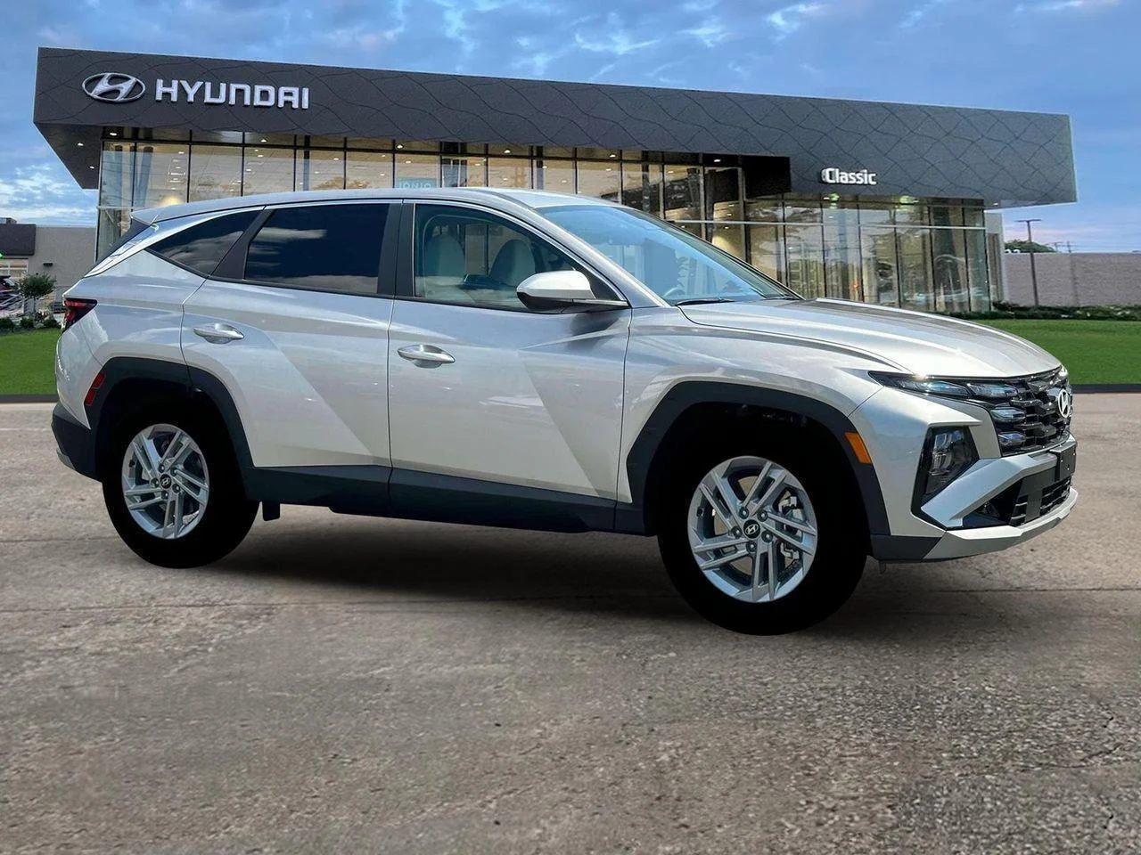 New 2026 Shimmering Silver Metallic Hyundai SE image 10
