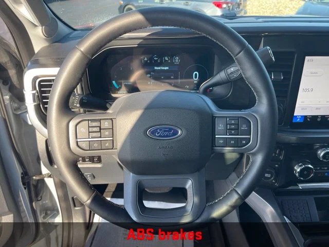 Used 2025 Gray Ford Lariat image 17