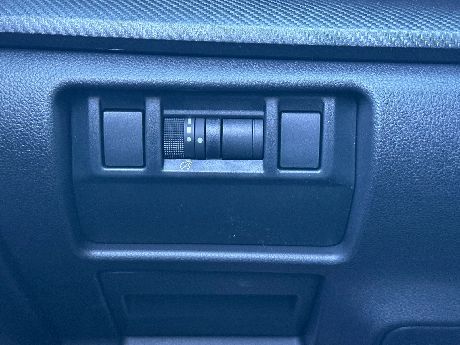 New 2026 MAGNETITE GRAY PEARL Subaru Premium image 31