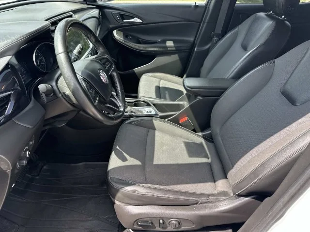 Used 2021 White Buick Preferred image 21