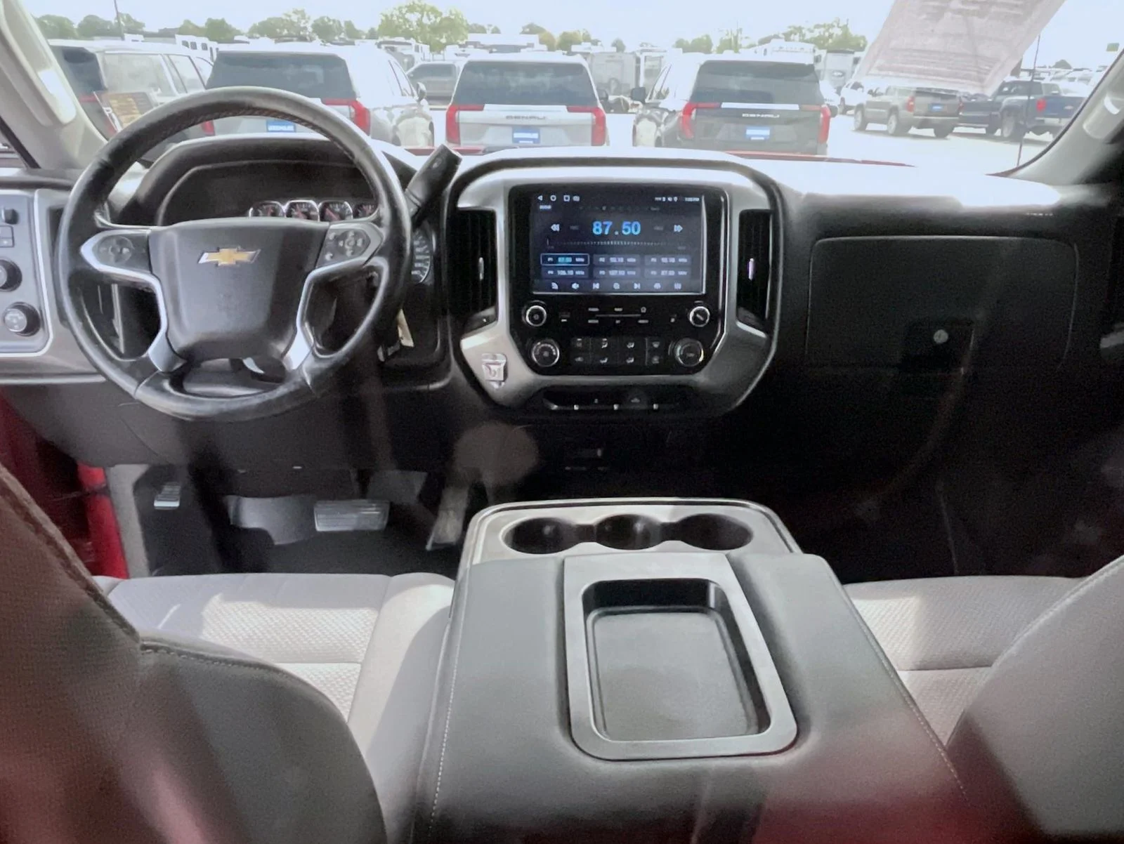 Used 2015 Red Chevrolet LT image 12
