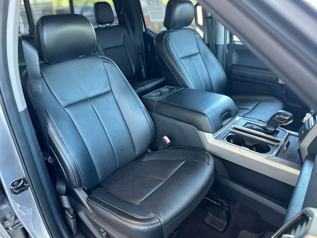 Used 2020 Silver Ford Lariat image 28