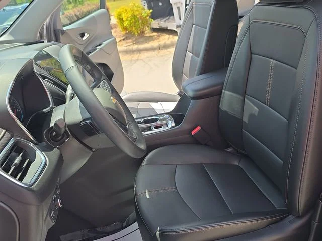 Used 2024 White Chevrolet Premier image 16
