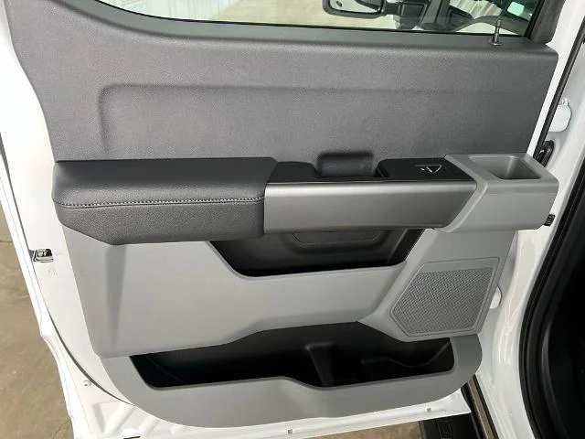 New 2026 Oxford White Ford F-250® XL image 45