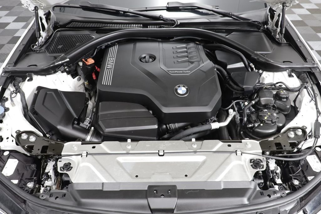 2024 BMW 3 Series 330i - Photo 23