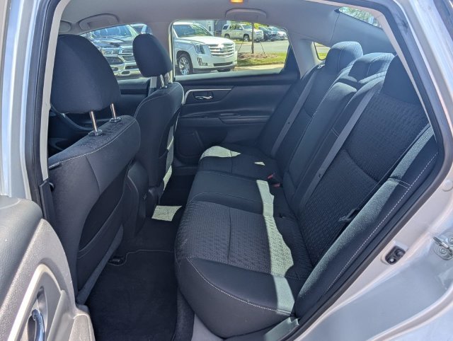 Used 2017 Silver Nissan 2.5 SV image 11