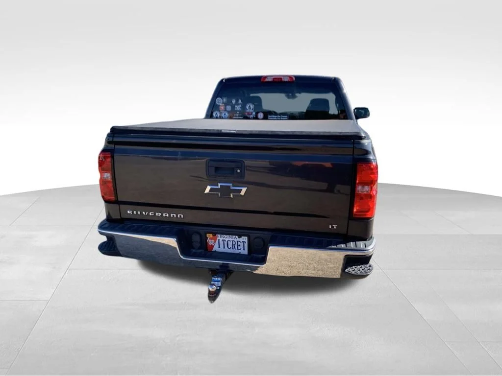 Used 2015 Gray Chevrolet LT image 16