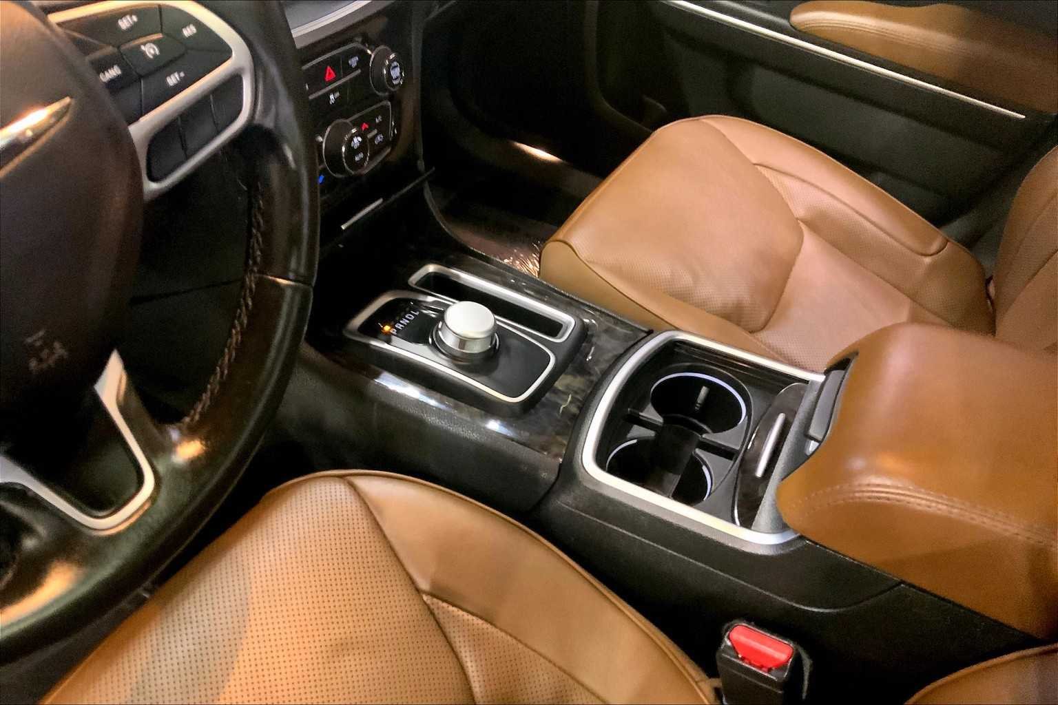 Used 2018 Gloss Black Chrysler Limited image 17