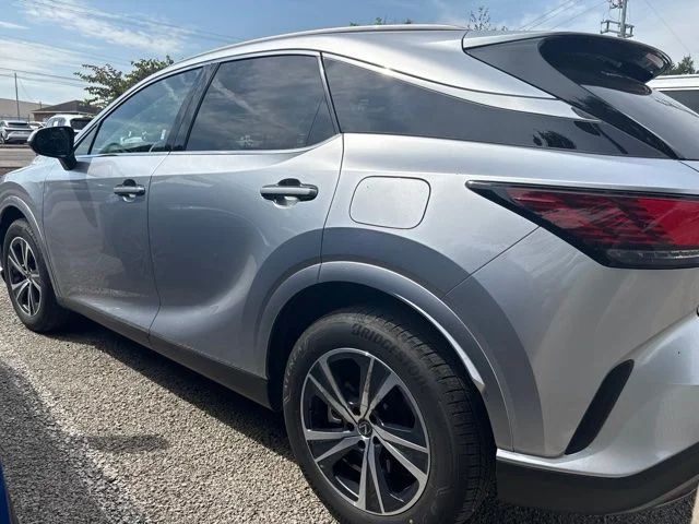Used 2025 Silver Lexus 350 Premium image 3