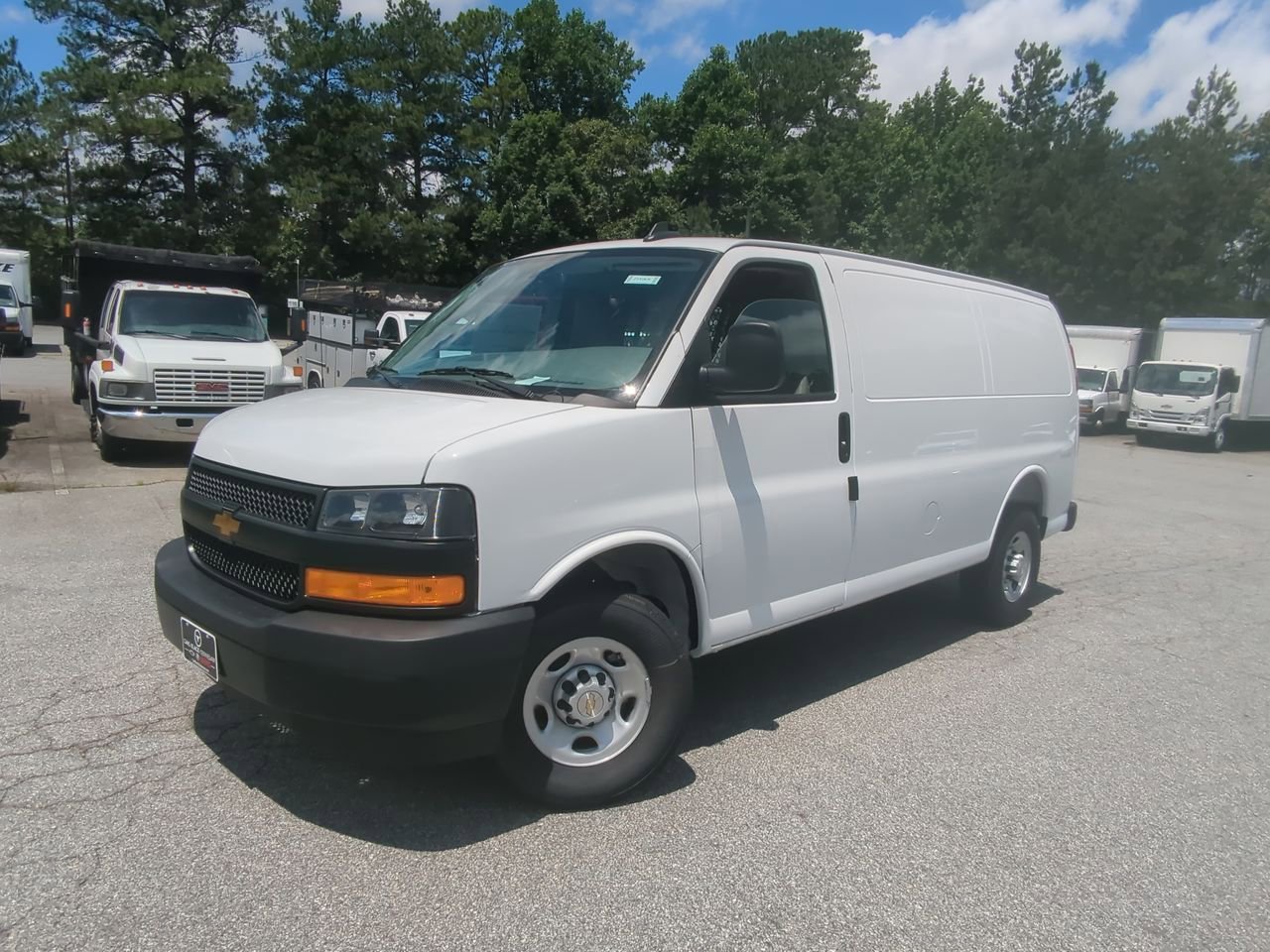 2025 Chevrolet Express Cargo