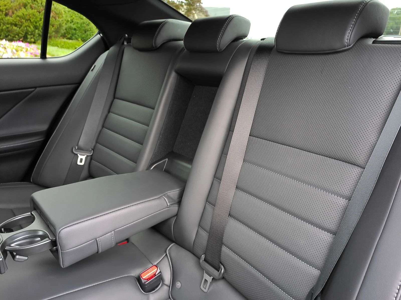 Used 2024 White Lexus 350 F SPORT image 39