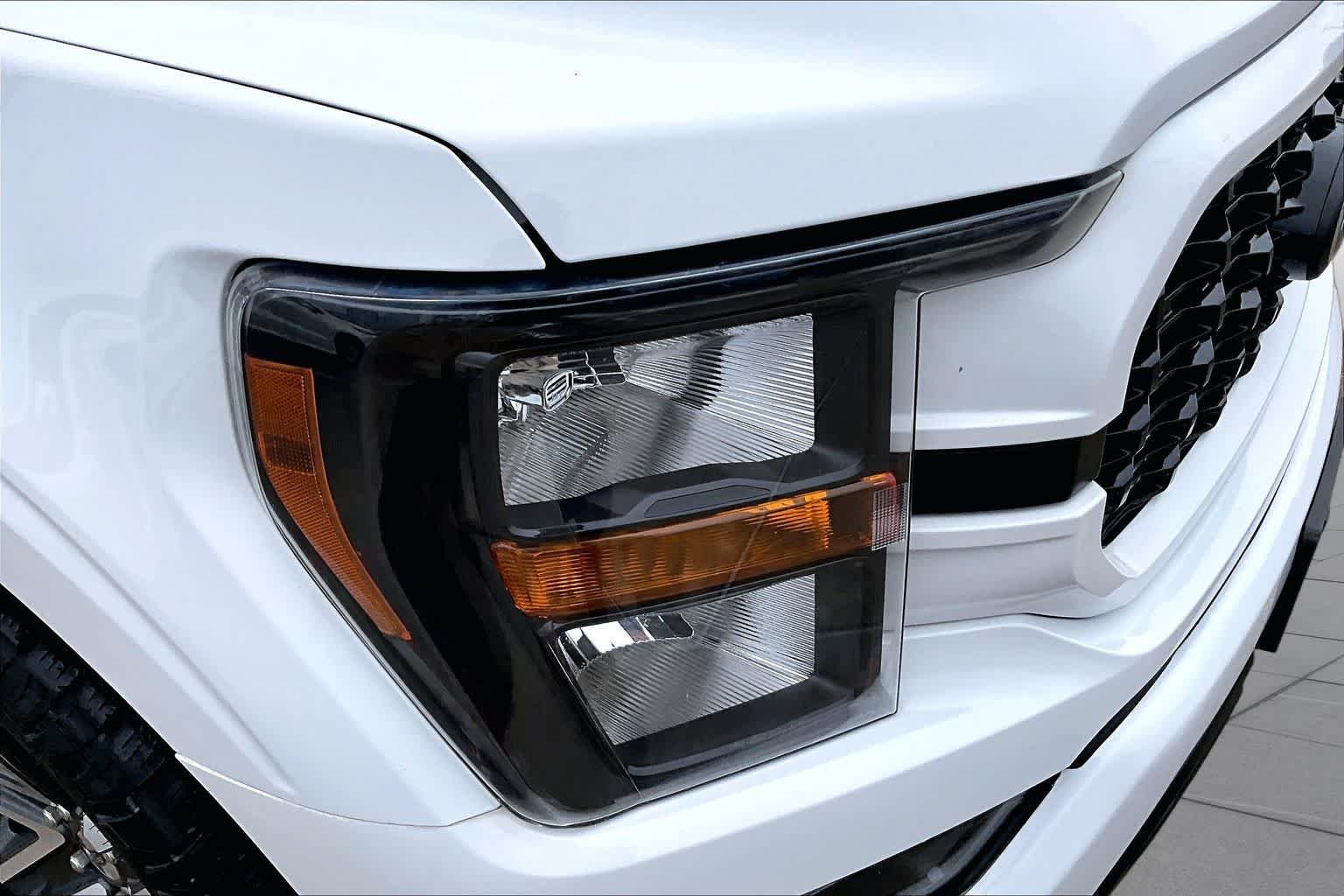 Used 2023 Oxford White Ford XL image 30