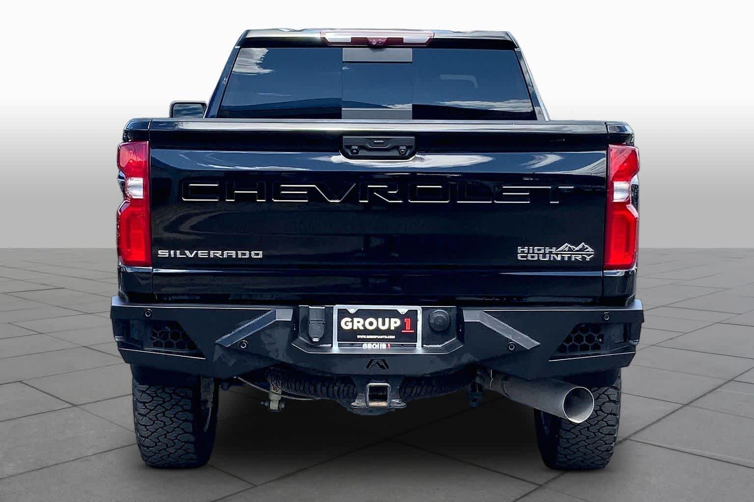 Used 2024 Black Chevrolet High Country image 5