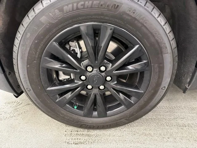 Used 2023 Black Cadillac Premium Luxury image 31