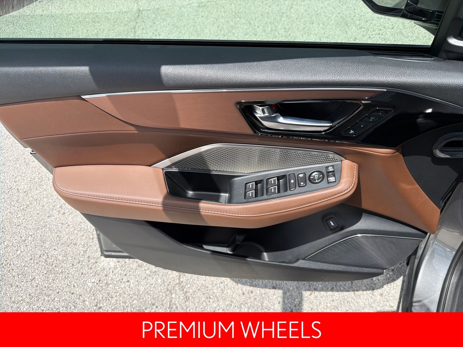 Used 2023 Liquid Carbon Metallic Acura Technology image 19
