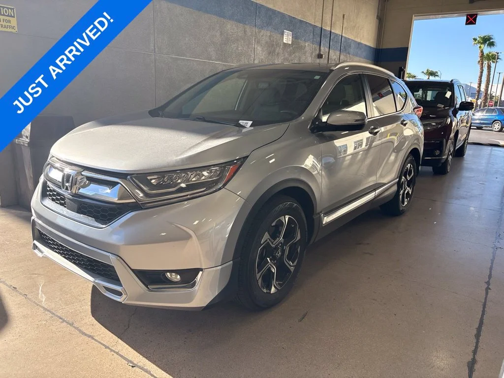 Used 2017 Lunar Silver Metallic Honda Touring image 1