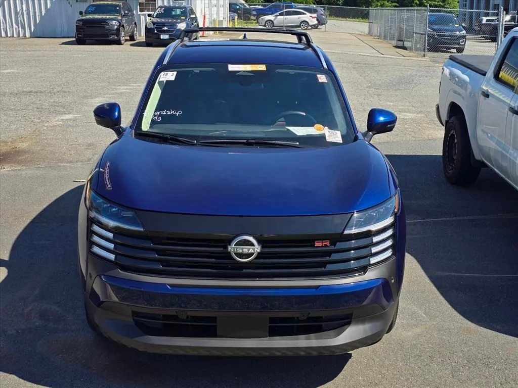 Used 2025 Blue Nissan SR image 9