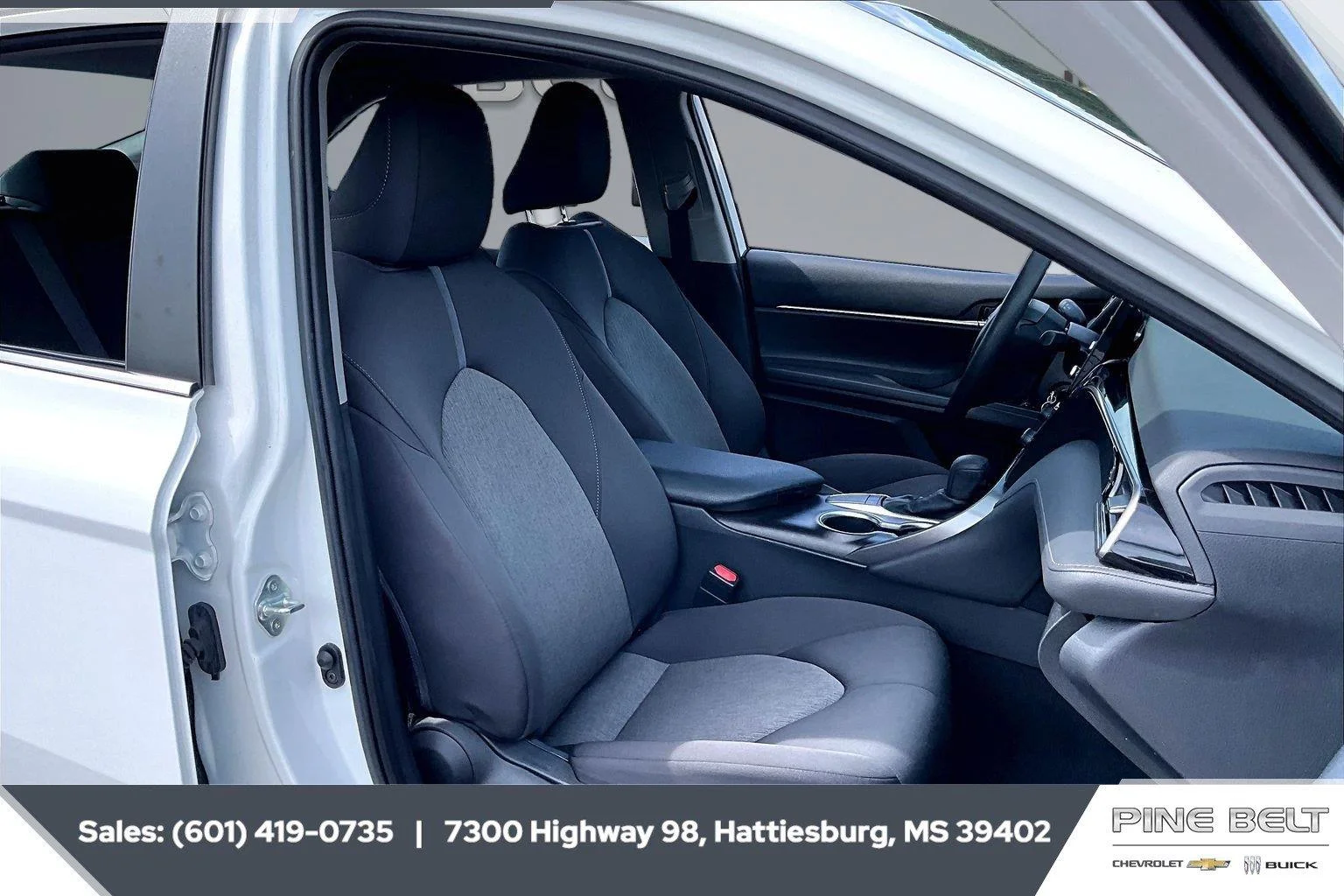 Used 2022 Super White Toyota LE image 6