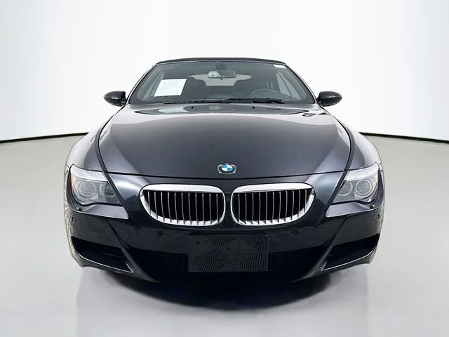 Used 2007  BMW Convertible image 2